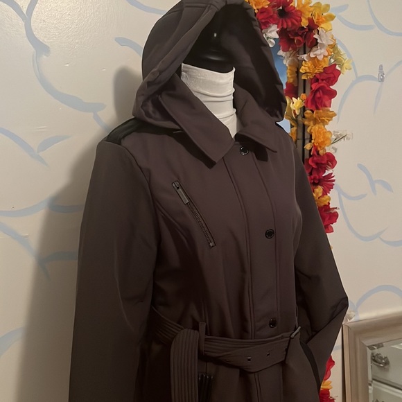 Michael Kors Gray lined winter jacket size Large with removable hood. - Picture 2 of 10